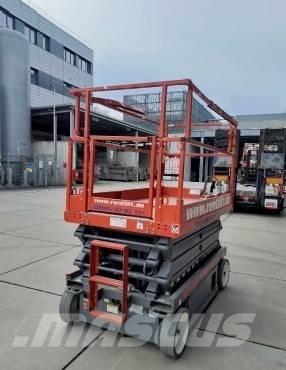 SkyJack SJ III 4626 가위형 리프트