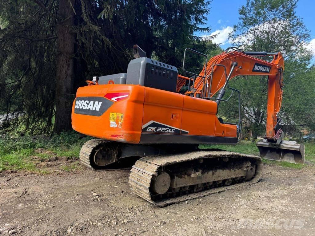 Doosan DX 225 LC-7 대형 굴삭기 29톤 이상