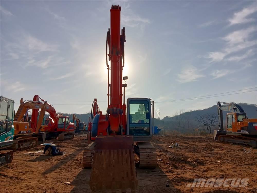Hitachi ZX135US 대형 굴삭기 29톤 이상