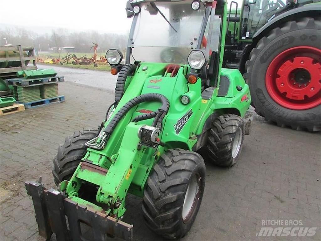 Avant 755i  휠로우더