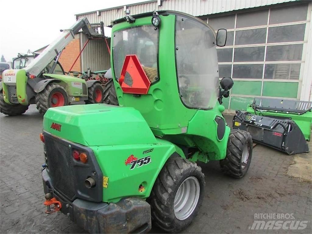 Avant 755i  휠로우더