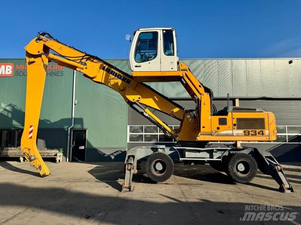 Liebherr A 934 C 폐기물/산업 처리기