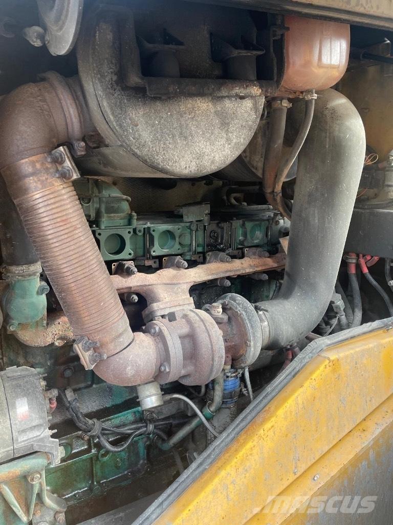 Volvo L120E  휠로우더
