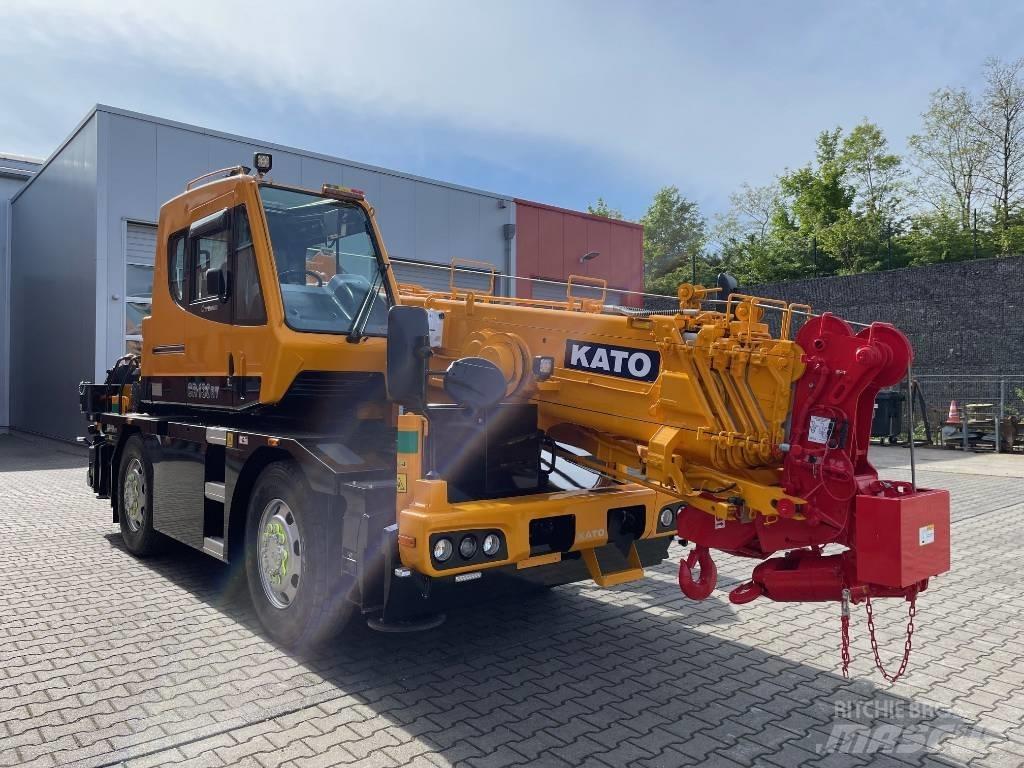 Kato CR-130Rv R/T 크레인