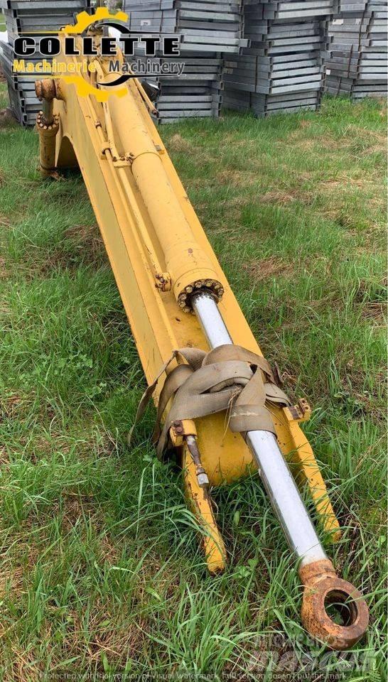 Komatsu PC 150 대형 굴삭기 29톤 이상