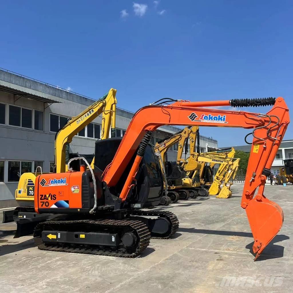 Hitachi ZX 70 소형 굴삭기 7톤 미만