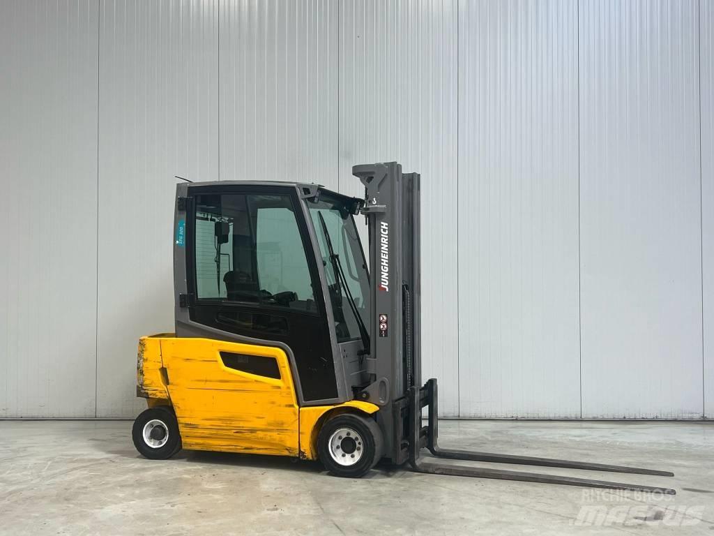 Jungheinrich EFG320 전동 지게차