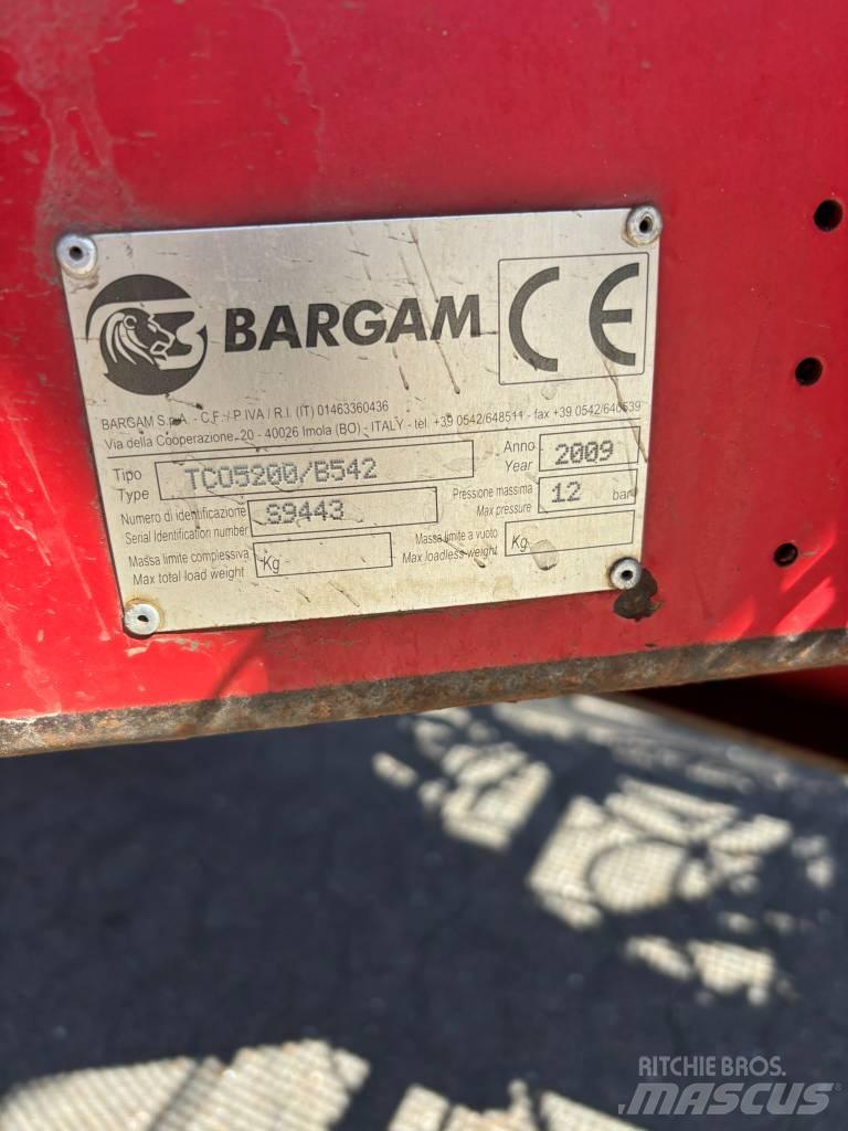 Bargam 5200 Compact 견인형 분무기