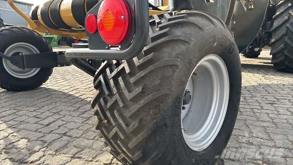 Tanco A100-EH 목초 수확기