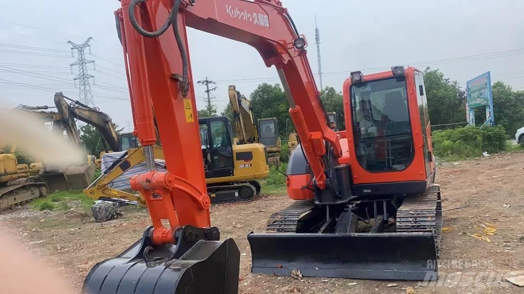 Kubota KX185 중형굴삭기 7톤-28톤