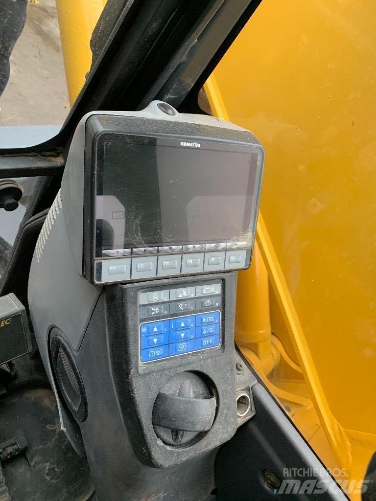 Komatsu 138 us -8 대형 굴삭기 29톤 이상