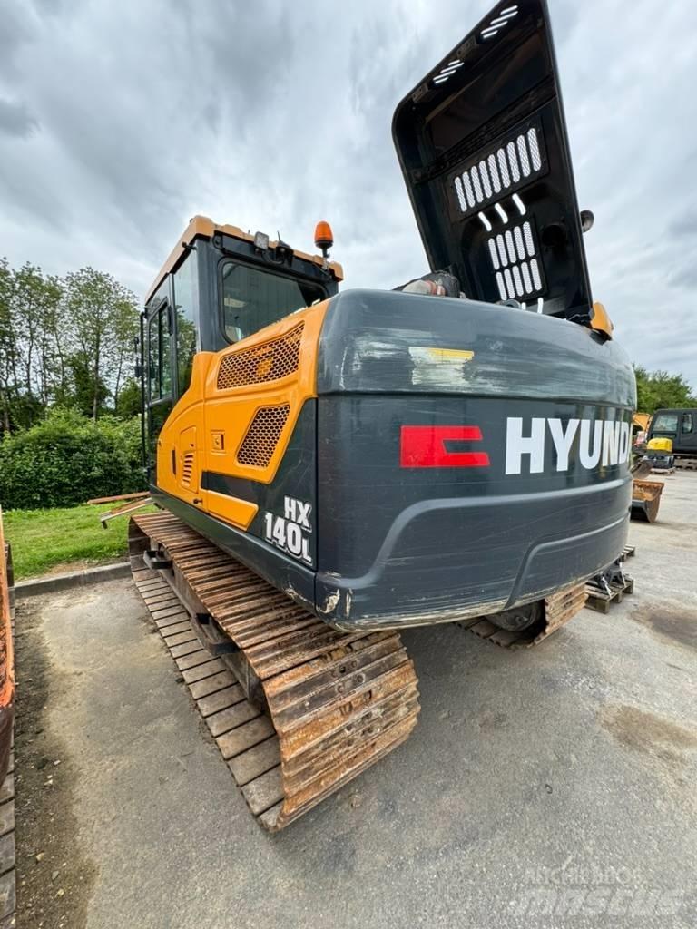 Hyundai HX 140L 대형 굴삭기 29톤 이상
