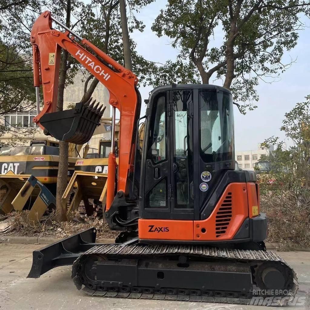 Hitachi ZX50 소형 굴삭기 7톤 미만