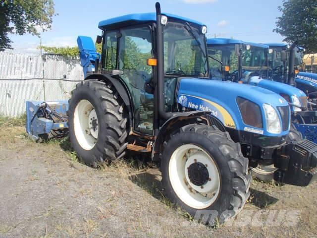 New Holland T 4040 트랙터