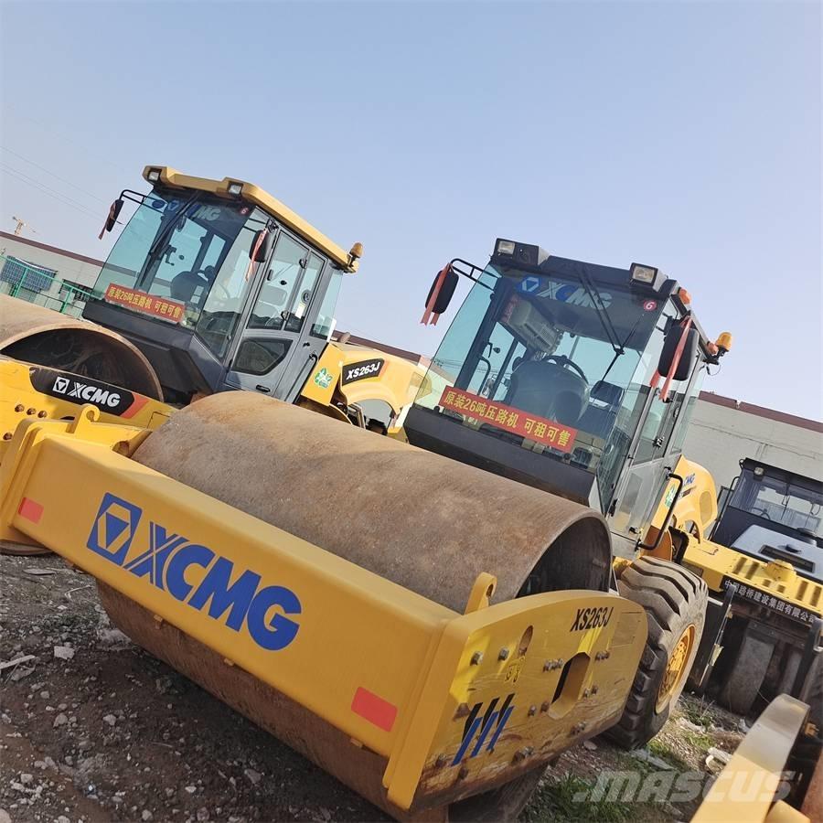 XCMG XS 263 J 싱글 드럼 롤러