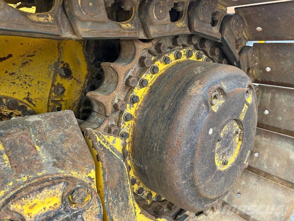 Komatsu D 65 WX-18 크롤러 도저