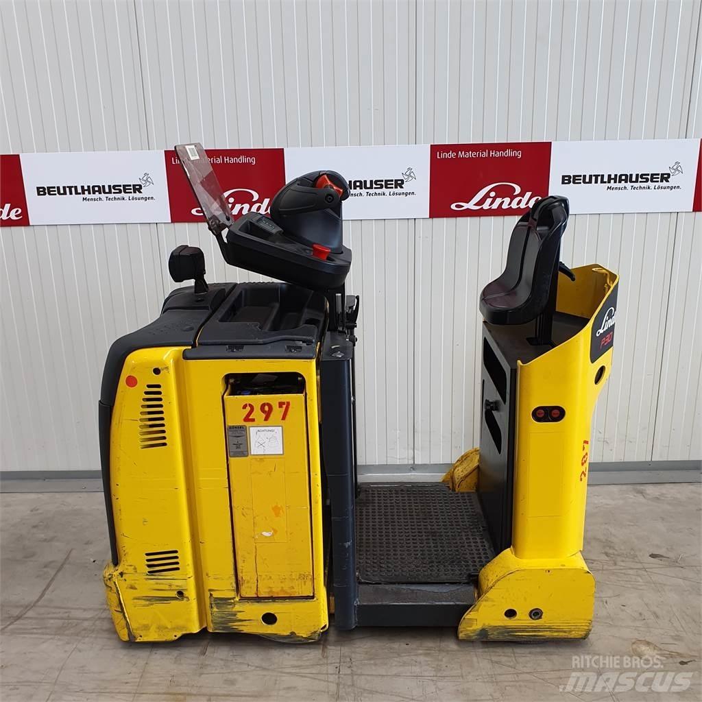 Linde P30C 견인 트럭