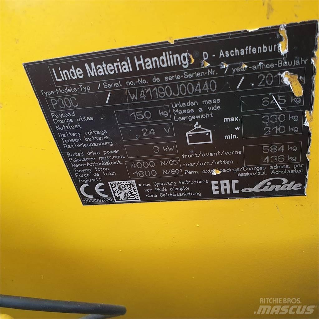 Linde P30C 견인 트럭