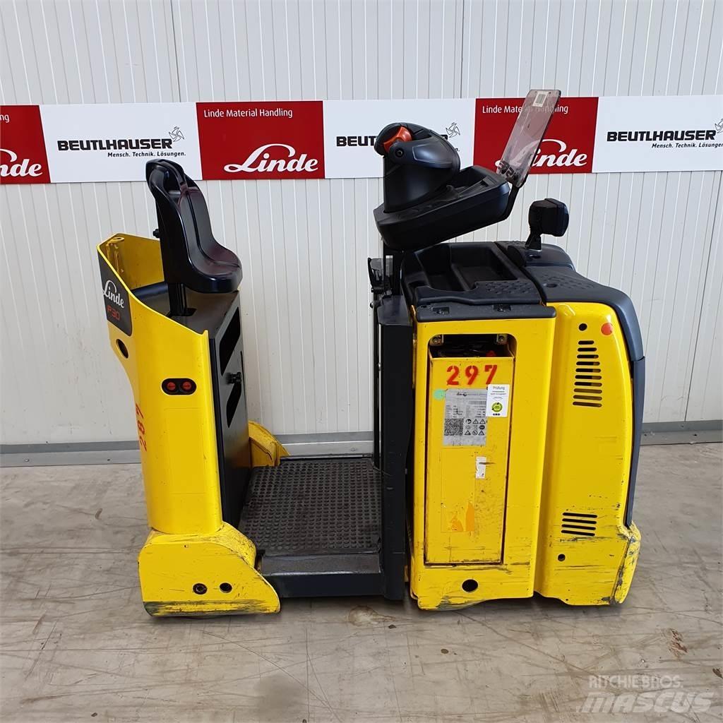 Linde P30C 견인 트럭