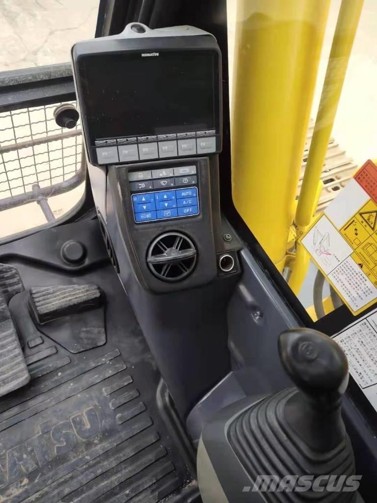 Komatsu PC 200 대형 굴삭기 29톤 이상