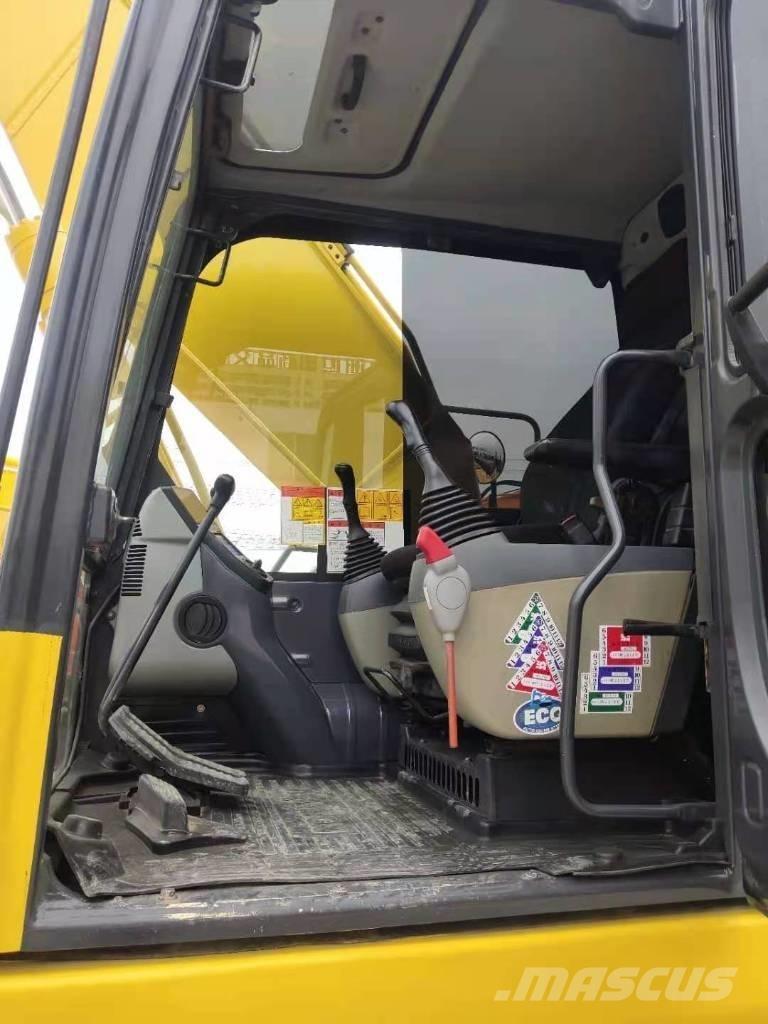 Komatsu PC 200 대형 굴삭기 29톤 이상