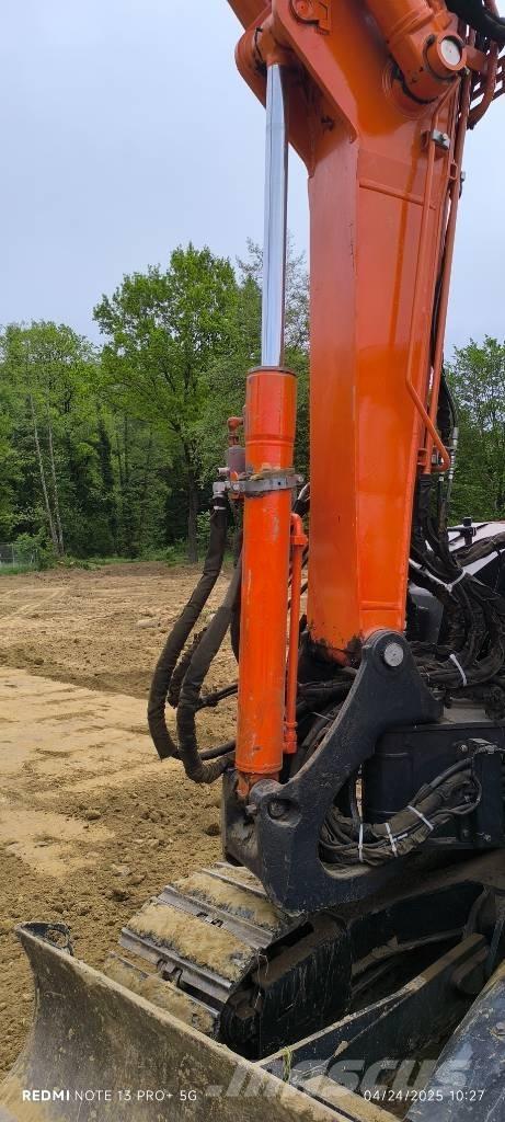 Hitachi Zaxis 85 USB 중형굴삭기 7톤-28톤