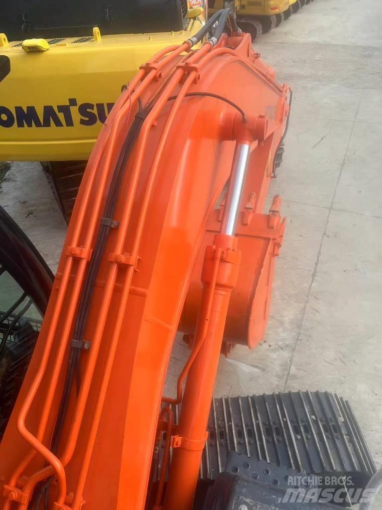 Hitachi ZX 120 대형 굴삭기 29톤 이상