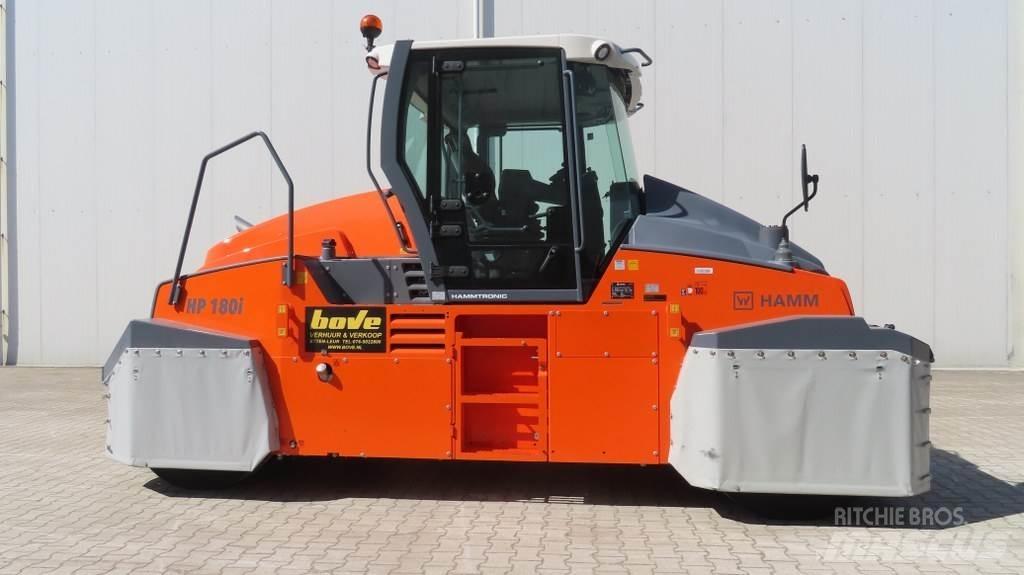 Hamm HP 180i 공기 타이어 롤러
