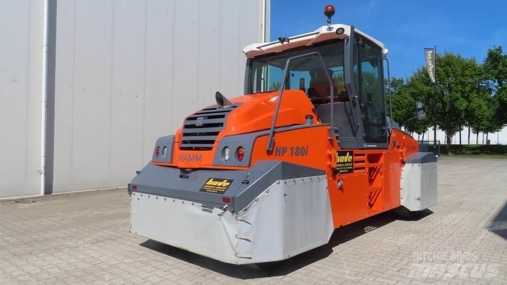 Hamm HP 180i 공기 타이어 롤러