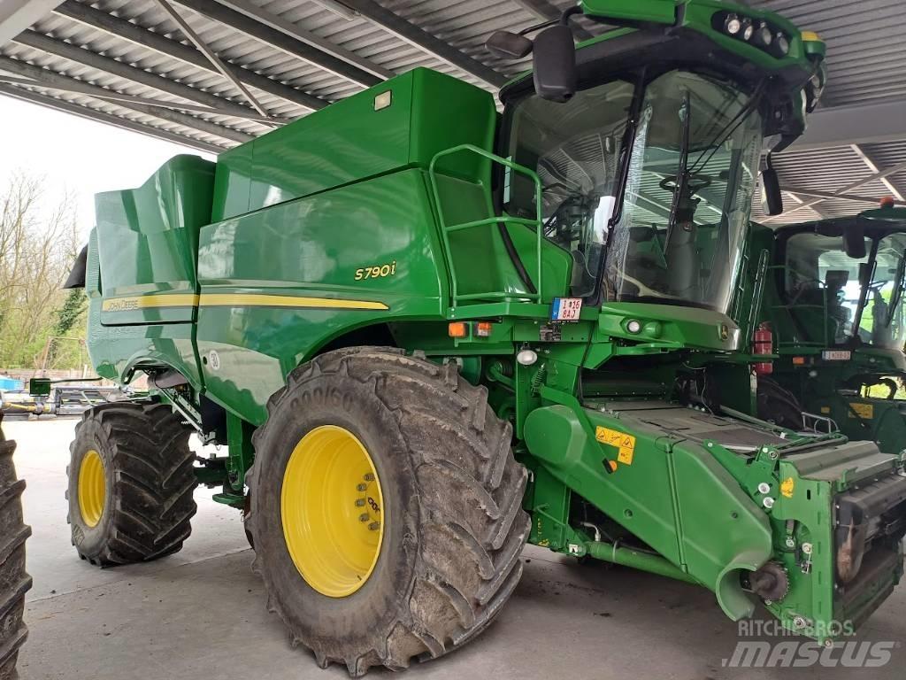 John Deere S790i 콤바인 수확기