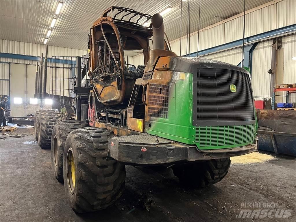 John Deere 1210E 원목 포워더