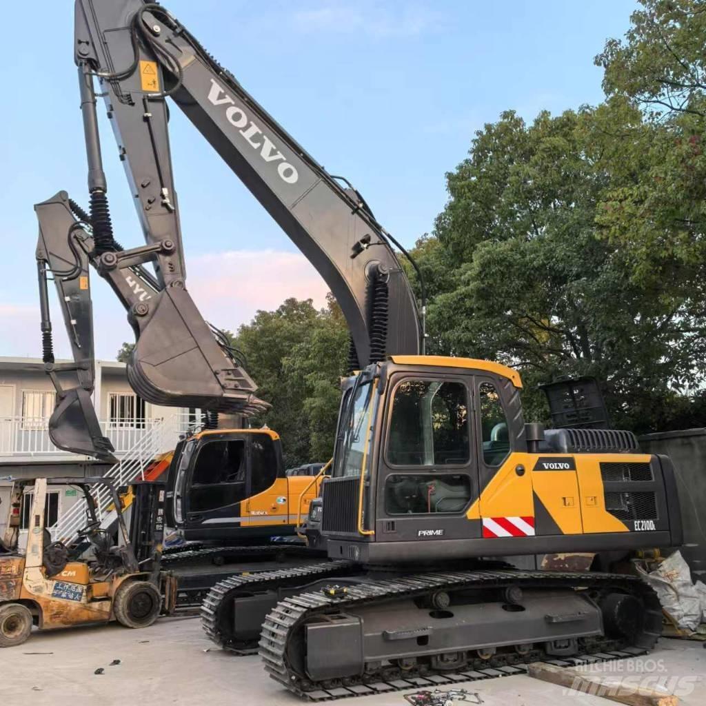 Volvo EC 210 D 중형굴삭기 7톤-28톤
