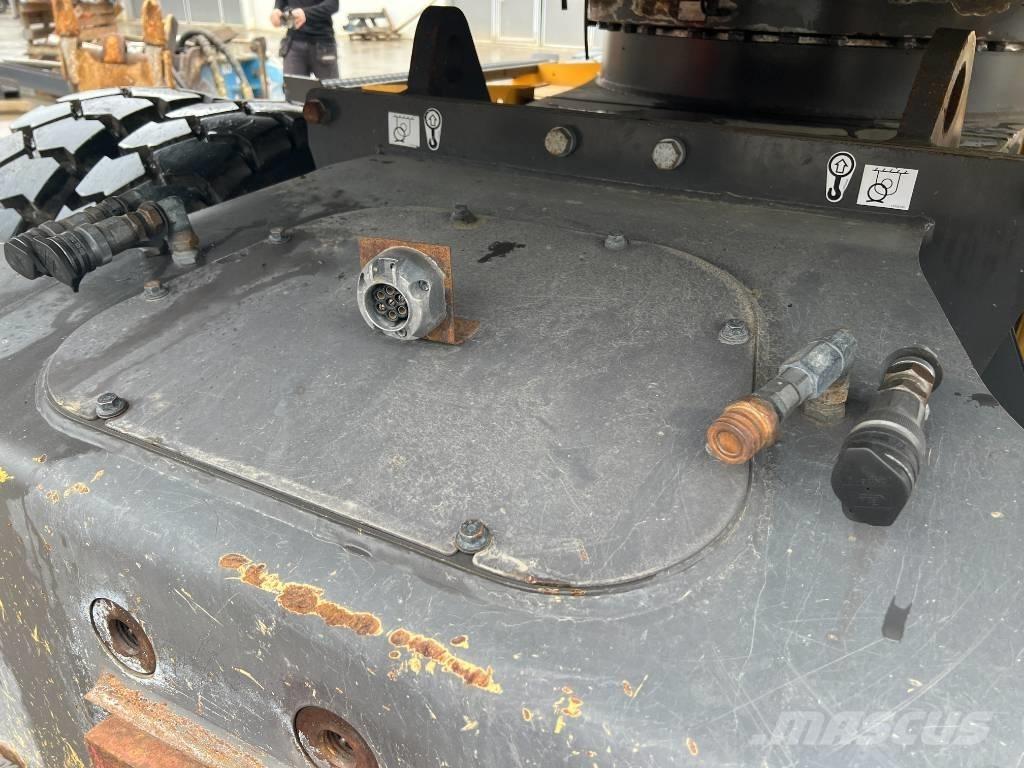 Volvo EW160D  휠 굴삭기