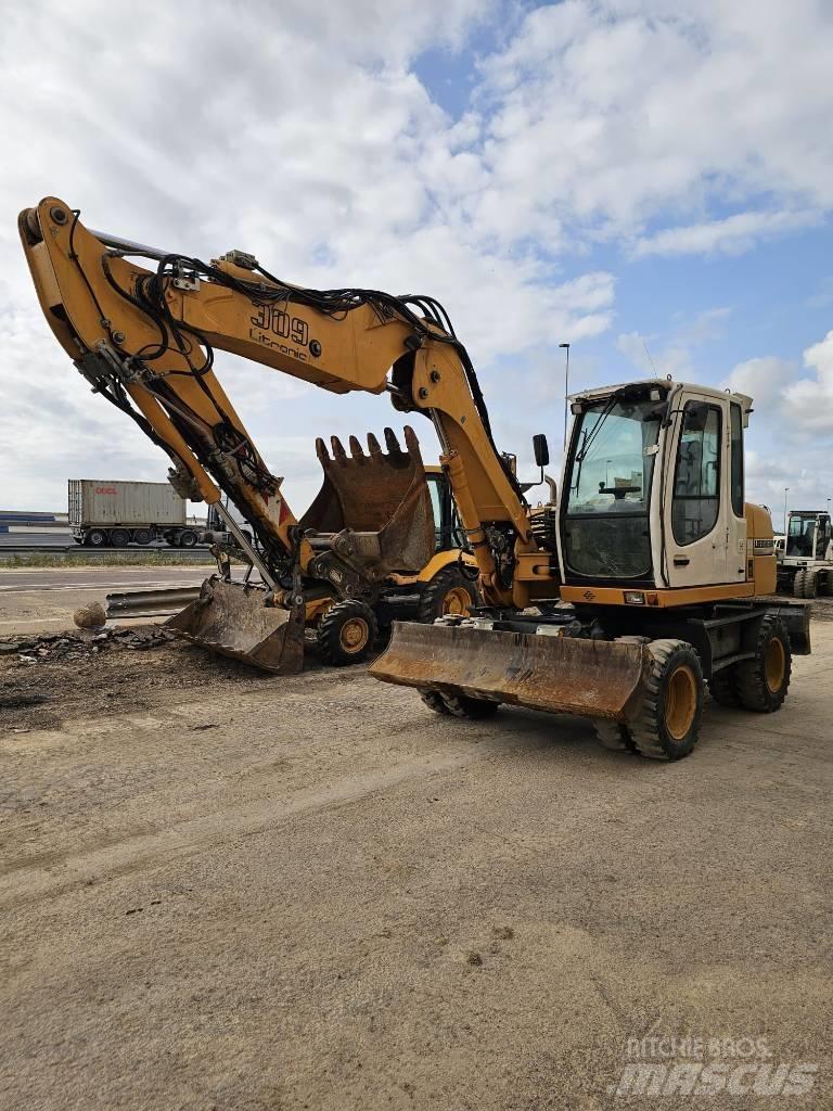 Liebherr A 309  휠 굴삭기