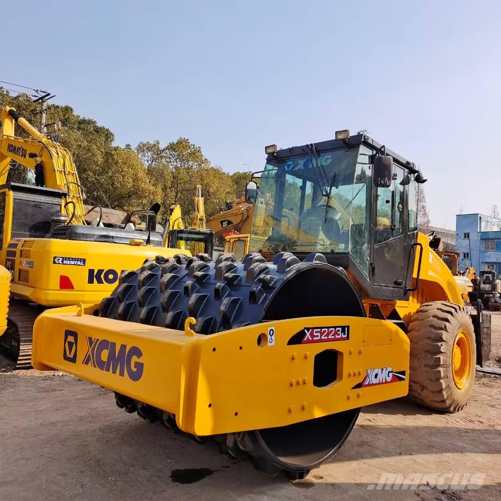 XCMG XS 223 J 싱글 드럼 롤러