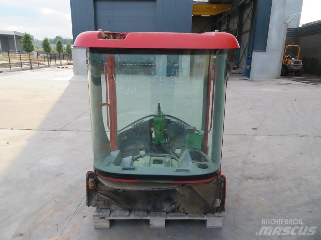 Volvo L30B / L35B 캐빈 및 인테리어