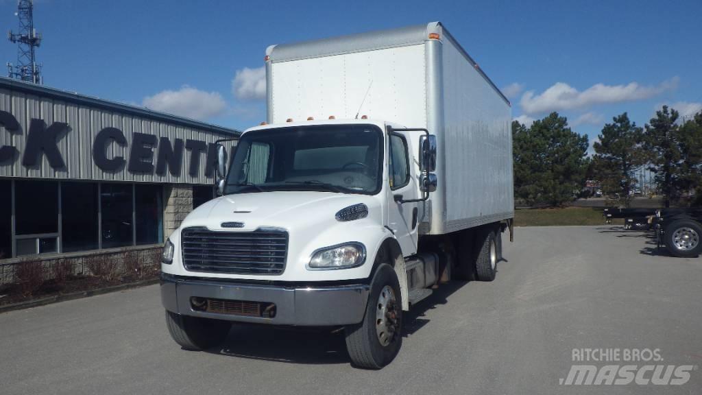 Freightliner M2 106 탑차 트럭