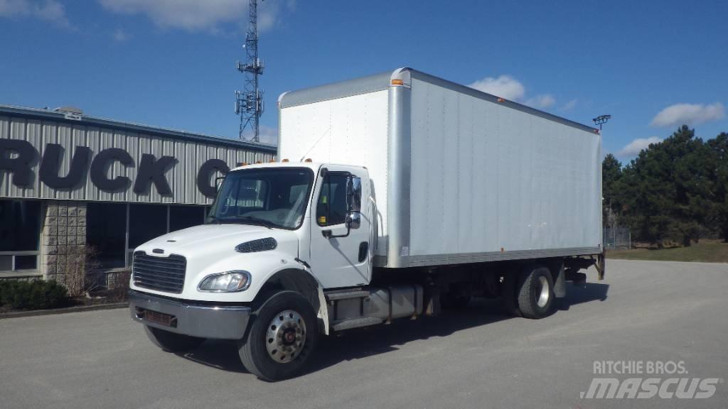 Freightliner M2 106 탑차 트럭