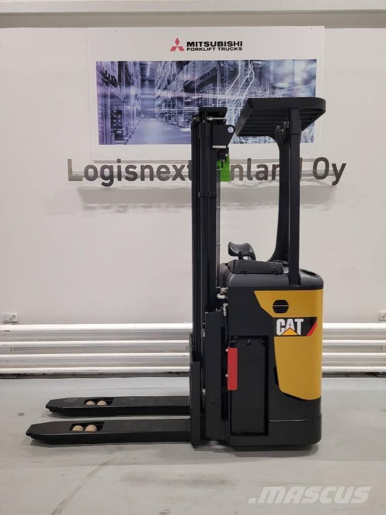 CAT NSR 16NI 보행식 리치 지게차