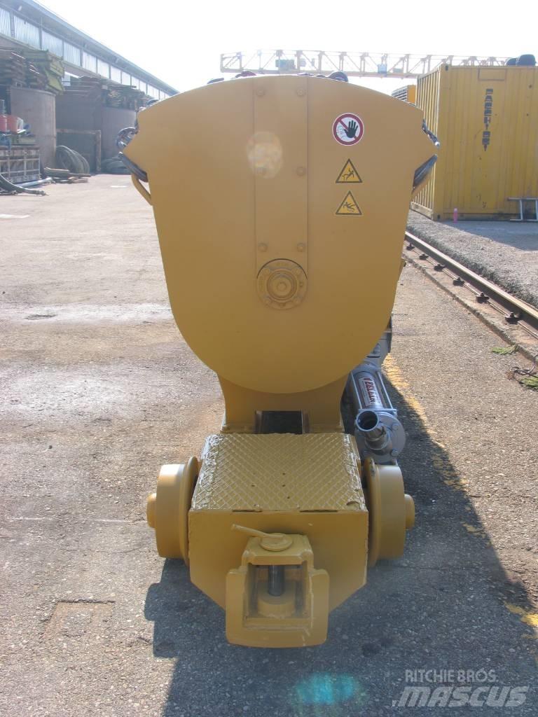  Pacchiosi Drill VM15 콘크리트 분배 붐
