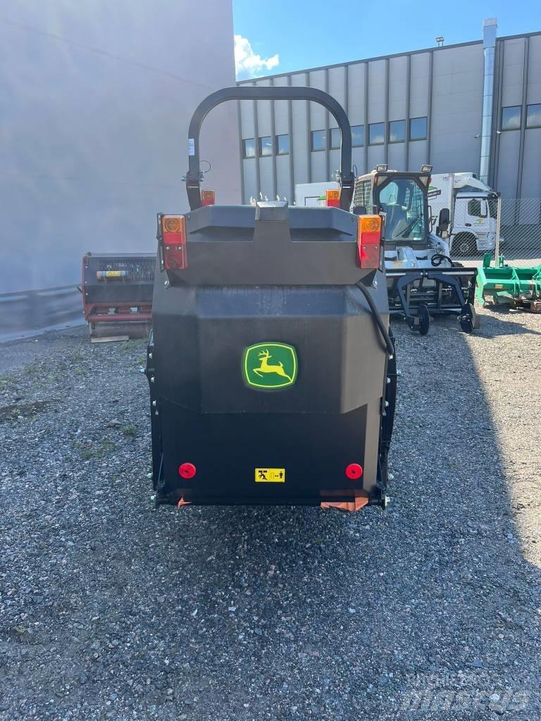 John Deere X950R 탑승형 잔디깎기