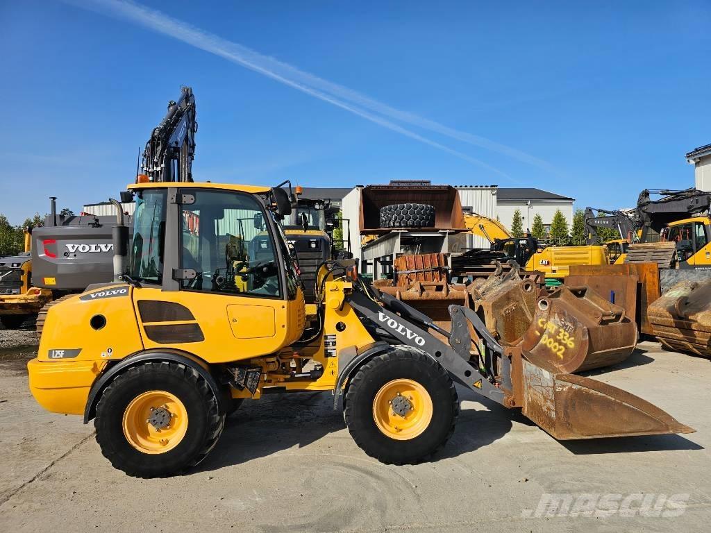Volvo L 25 F  휠로우더
