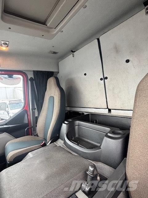 Volvo FE 320 차량 수송차