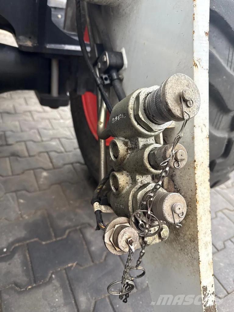 Bobcat L85  휠로우더