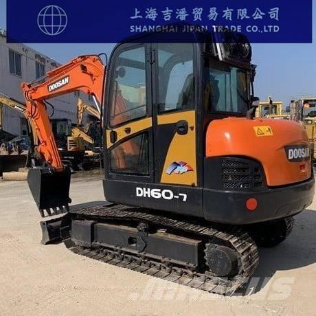 Doosan DH 60 소형 굴삭기 7톤 미만