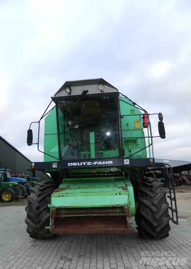 Deutz-Fahr M36.30 콤바인 수확기