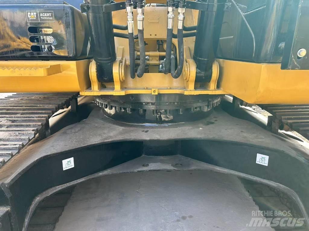 CAT 320 D2 대형 굴삭기 29톤 이상