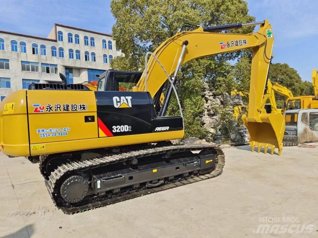 CAT 320 D2 대형 굴삭기 29톤 이상