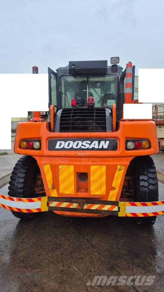 Doosan D 160 S-5 디젤 지게차