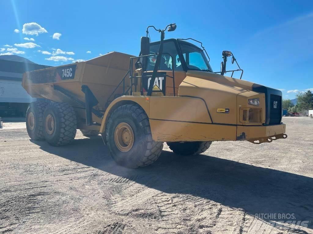 CAT 745 C 연결식 홀러
